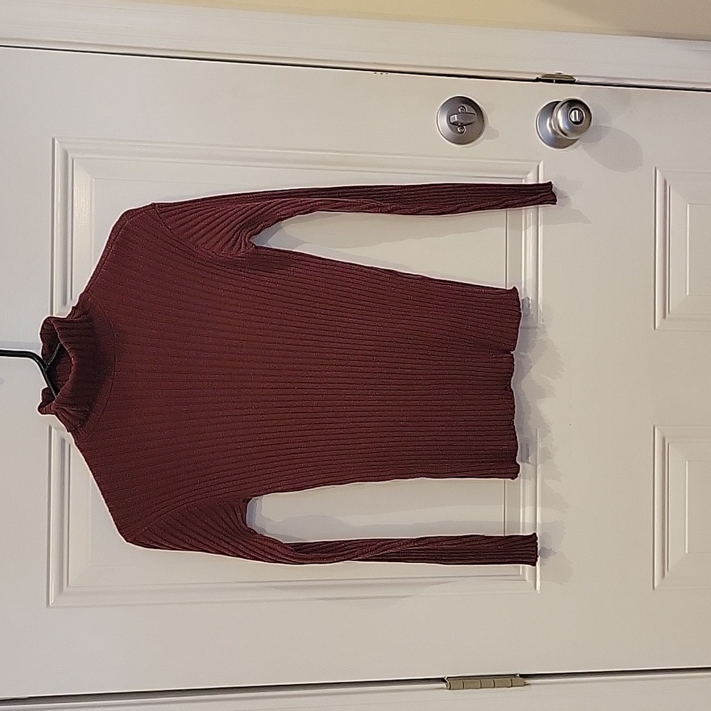 LADIES Basic Equipment Merlot colored turtleneck